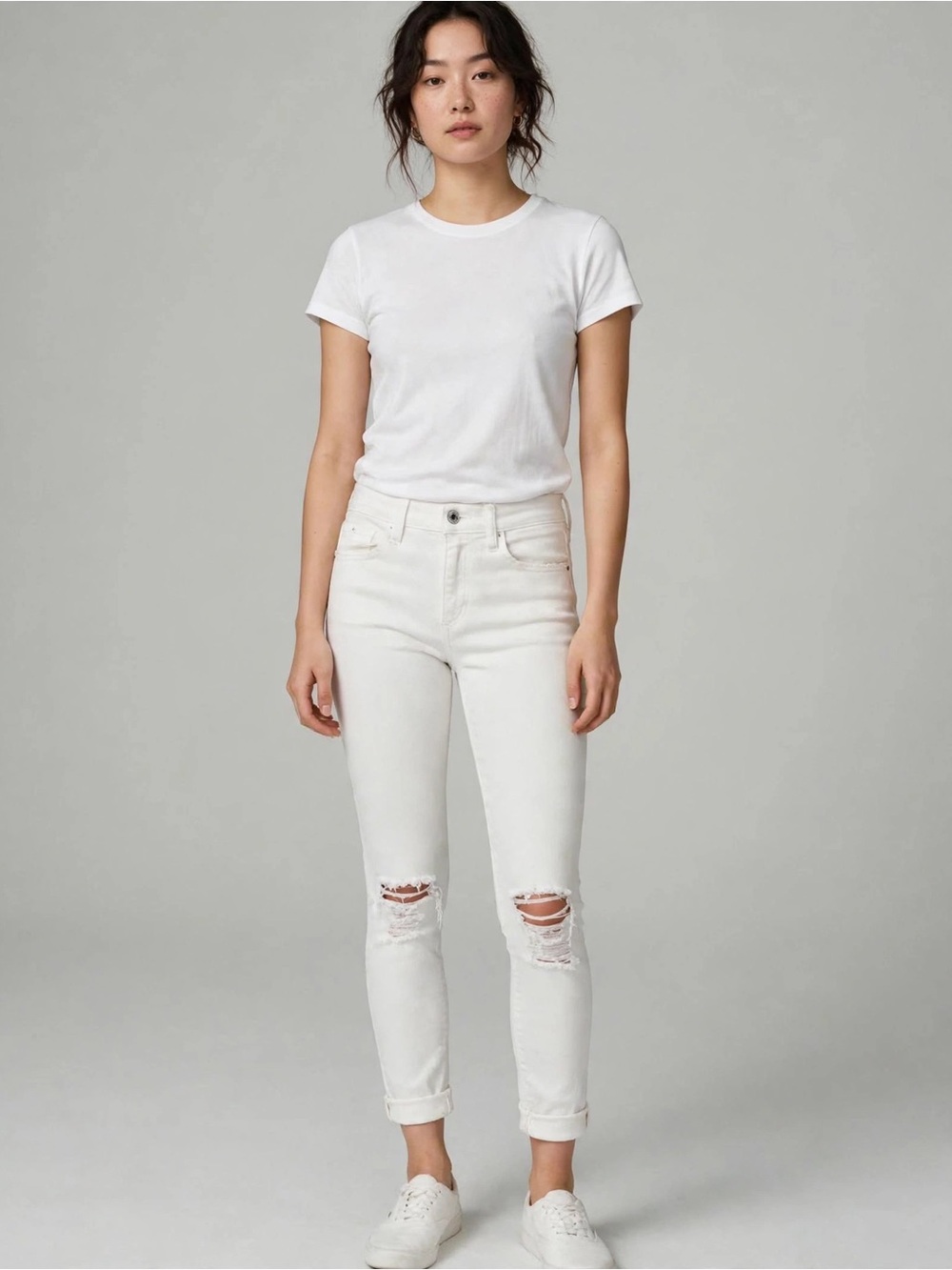 Sneak Peek Women's Distressed Skinny Jeans in White